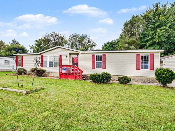 20204 Meadow Drive, Gobles, MI 49055