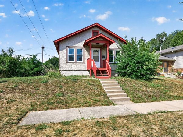 287 Duke Street, Saint Paul, MN 55102