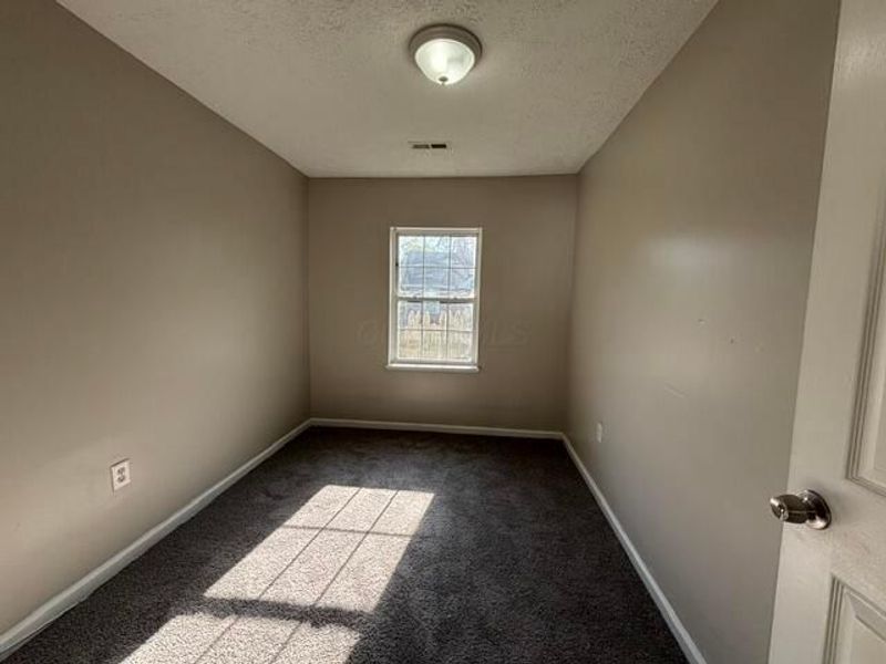 2854 E 11th Avenue , Columbus, OH 43219 Photo 9