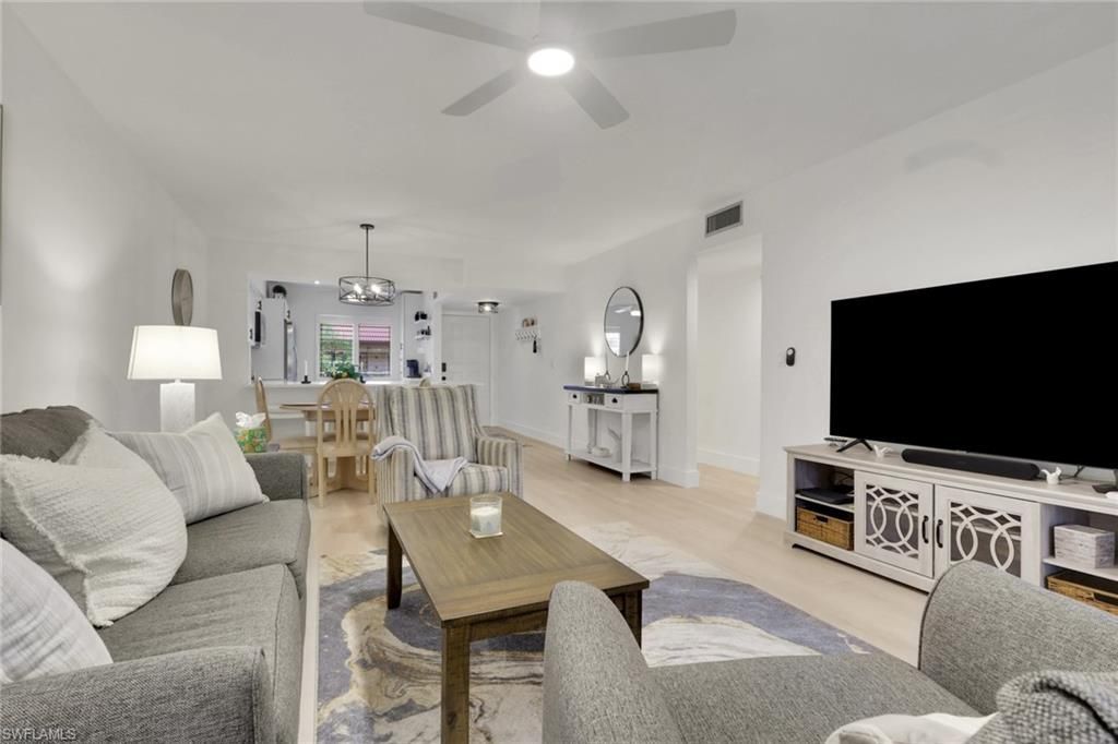 1025 Foxfire Ln, Unit 303, Naples, FL 34104 Photo