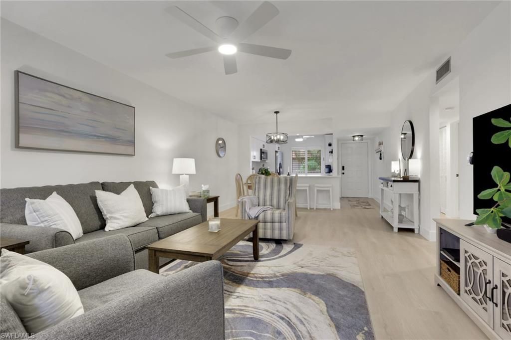 1025 Foxfire Ln, Unit 303, Naples, FL 34104 Photo