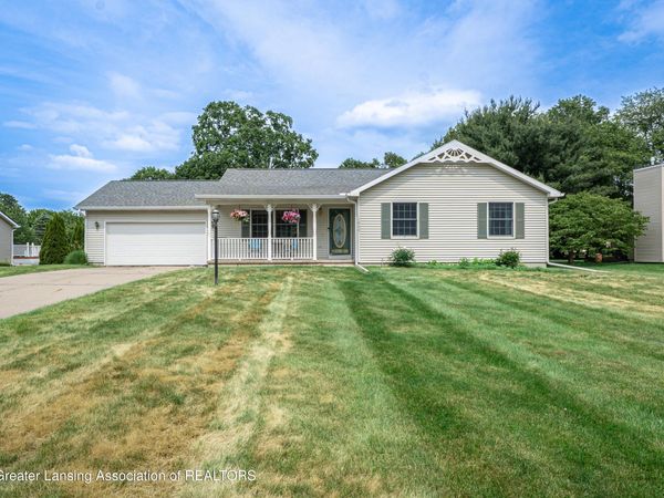 1065 Eaton Green Drive, Charlotte, MI 48813