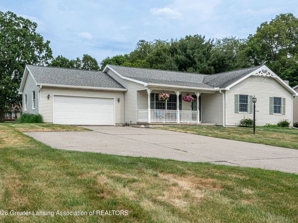 1065 Eaton Green Drive, Charlotte, MI 48813