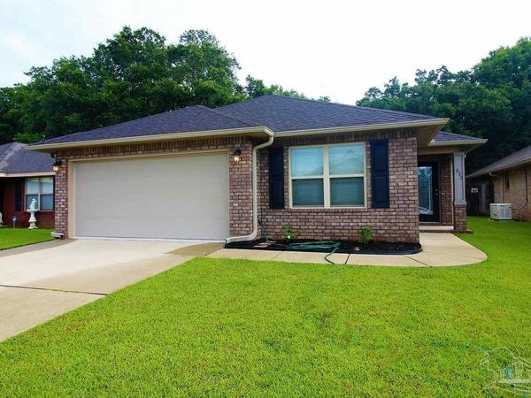 632 Edith Ln, Pensacola, FL 32534