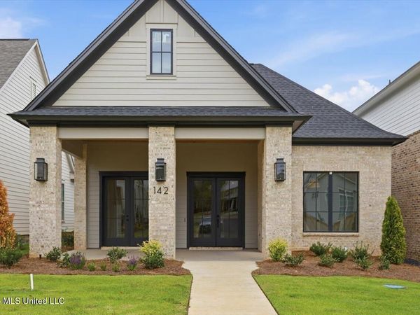 142 Water Street, Madison, MS 39110
