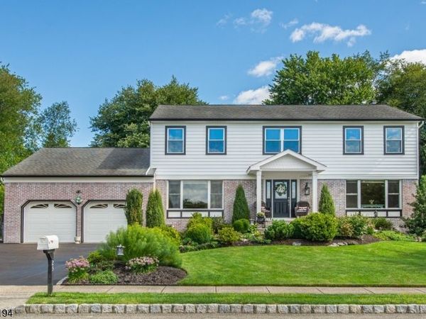 25 Crestwood Ave West, Fairfield, NJ 07004