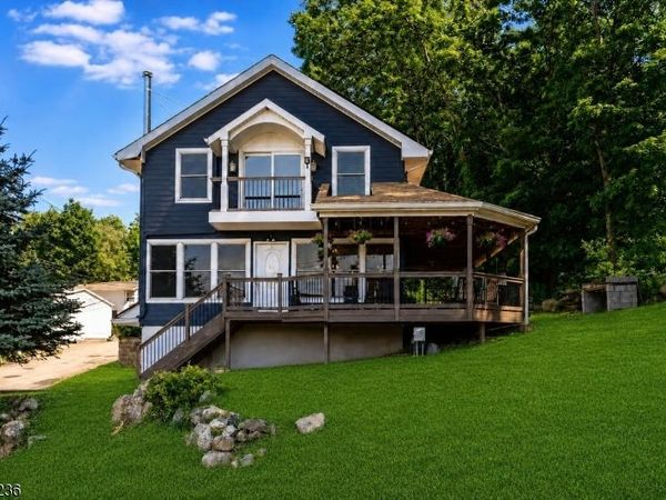 2 San Bar Dr, Jefferson, NJ 07849