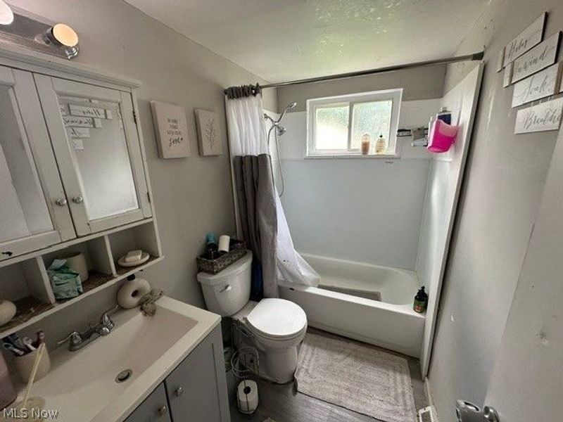 15914 Clearview Avenue, Cleveland, OH 44128 Photo 5