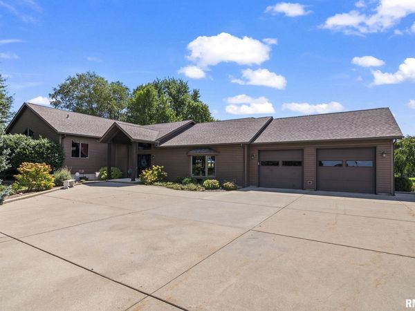 3876 HUDSON Road, Auburn, IL 62615