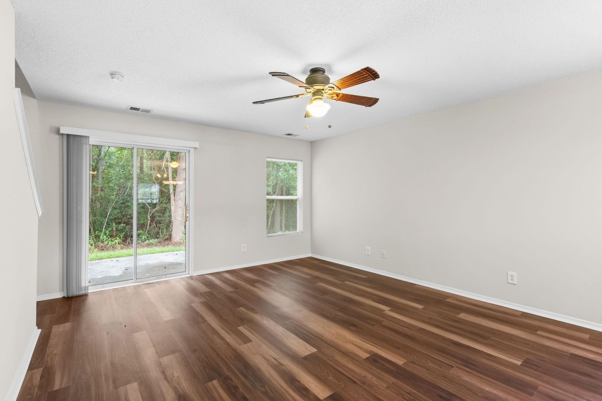 412 Bellegrove Dr.  Photo 10