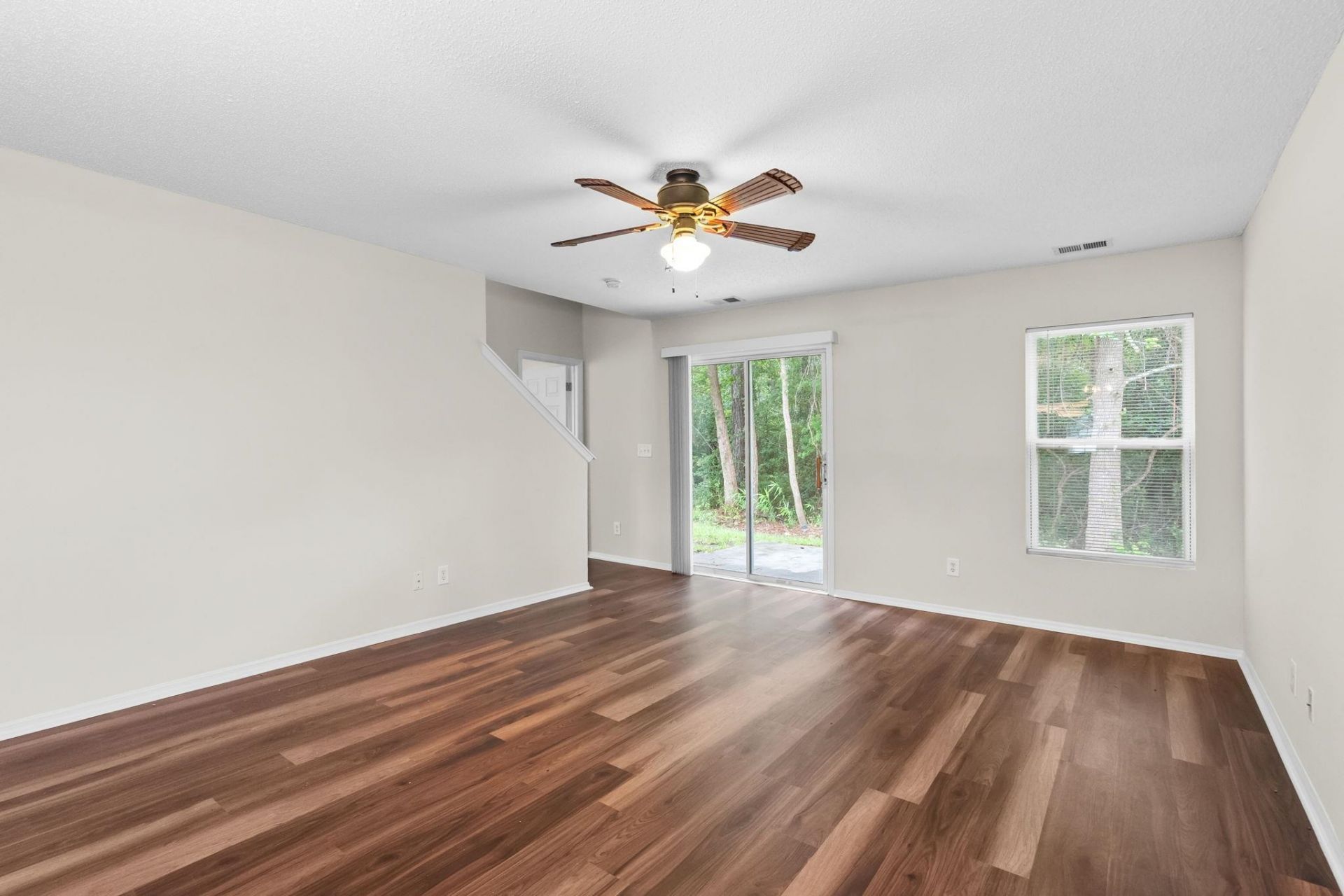 412 Bellegrove Dr.  Photo 11