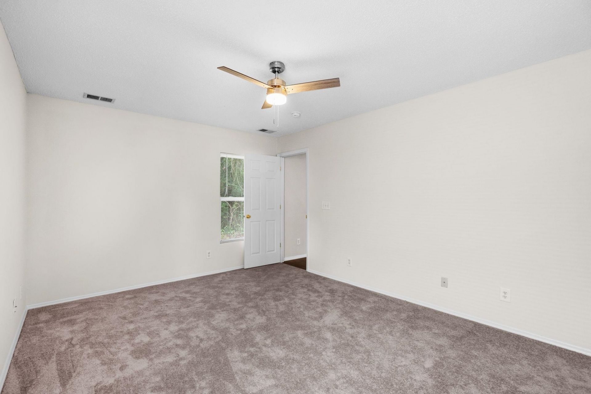 412 Bellegrove Dr.  Photo 22