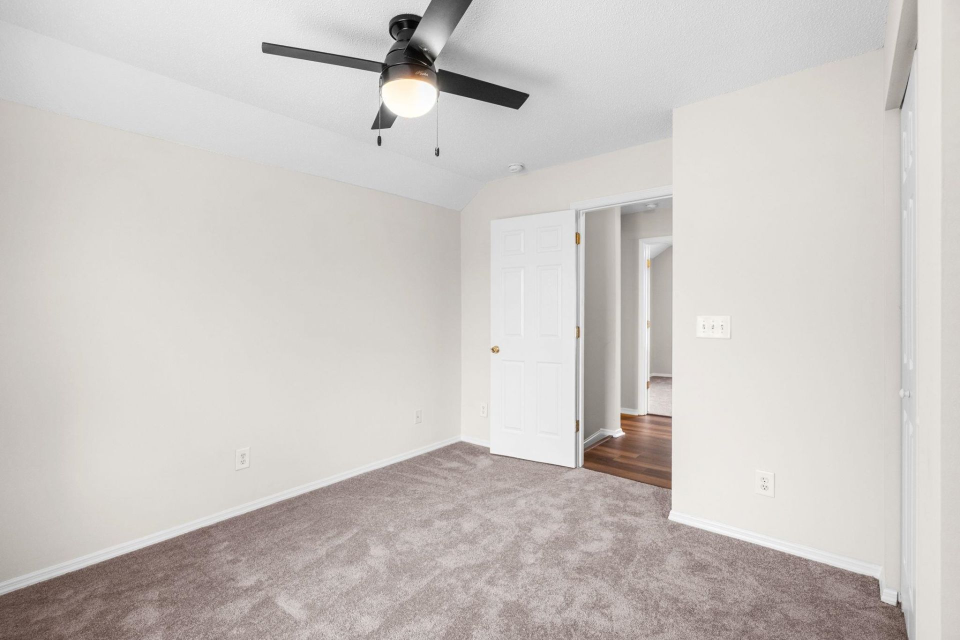 412 Bellegrove Dr.  Photo 27