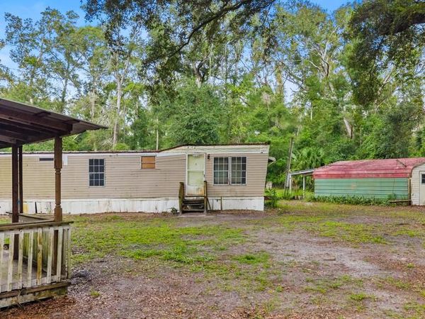 906 NE 575th St, Old Town, FL 32680