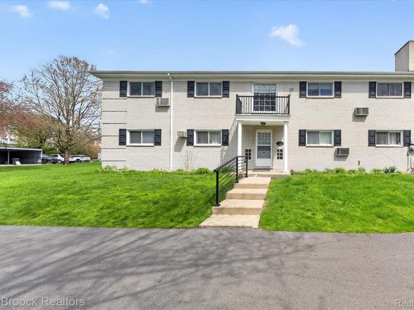 100 W Hickory Grove Road , Unit G7, Bloomfield Hills, Mi 48304