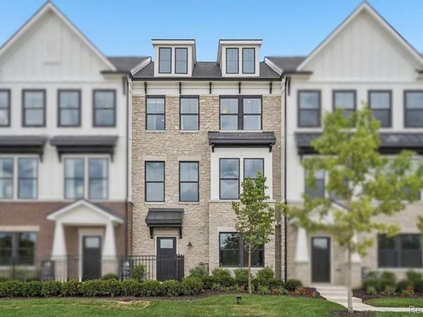 44020 Oakmont Drive, Plymouth Township, Mi 48170