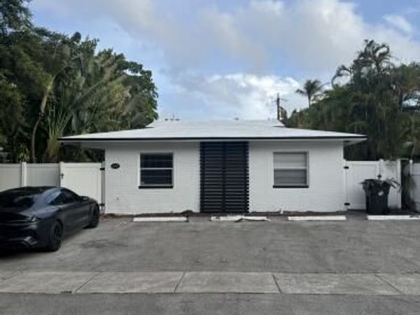 1640 NE 4th Place, Fort Lauderdale, FL 33301