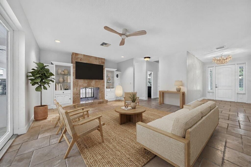 15 W High Point Road, Sewalls Point, FL 34996 Photo