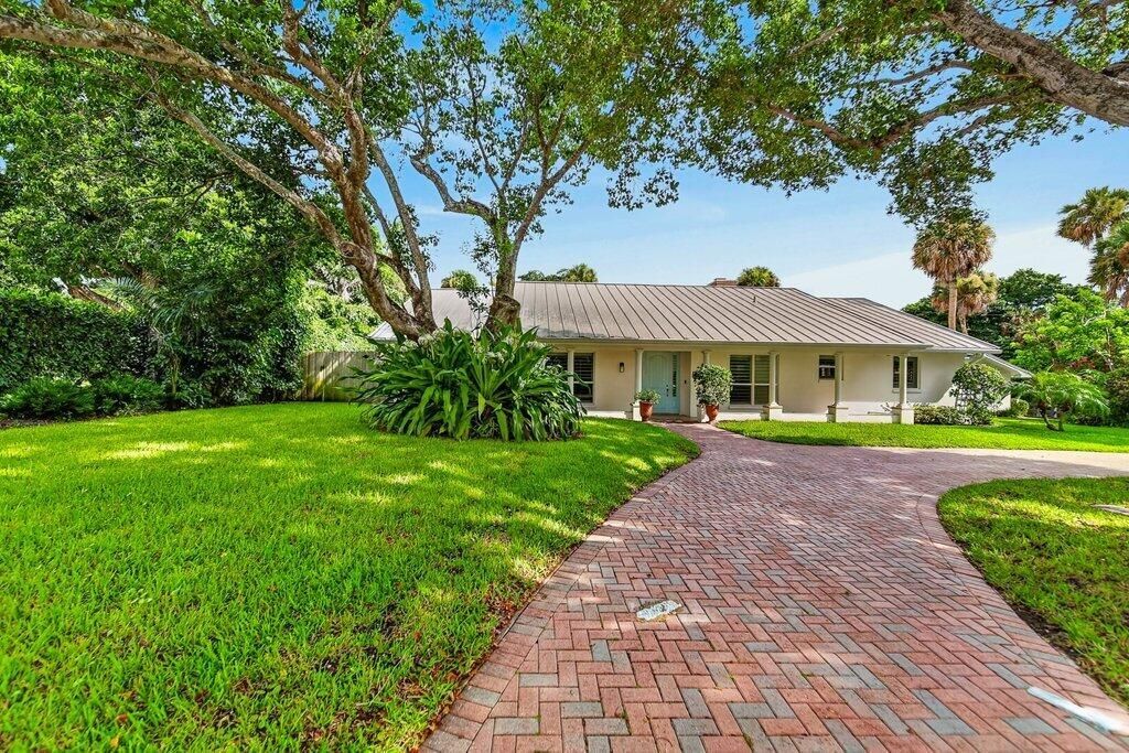15 W High Point Road, Sewalls Point, FL 34996 Photo