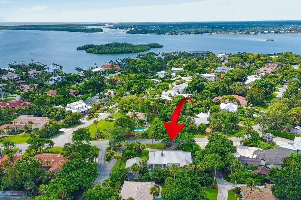 15 W High Point Road, Sewalls Point, FL 34996 Photo