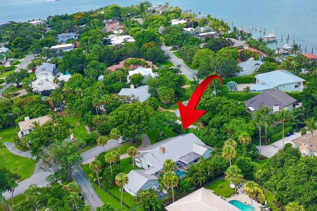 15 W High Point Road, Sewalls Point, FL 34996 Photo
