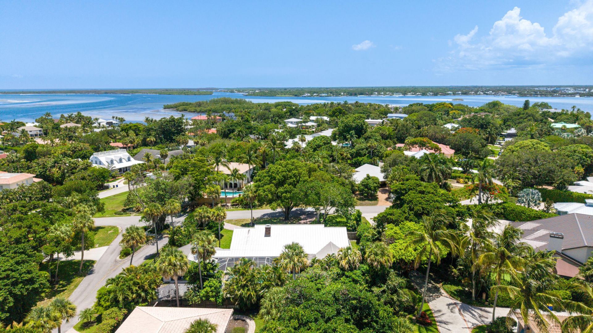 15 W High Point Road, Sewalls Point, FL 34996 Photo