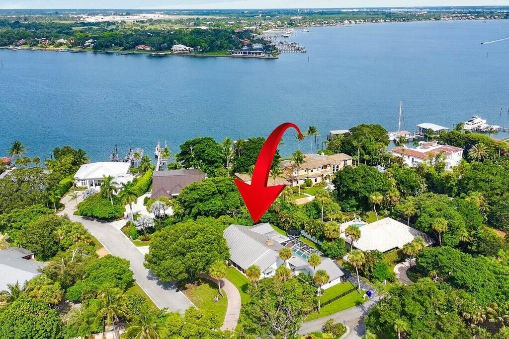 15 W High Point Road, Sewalls Point, FL 34996 Photo