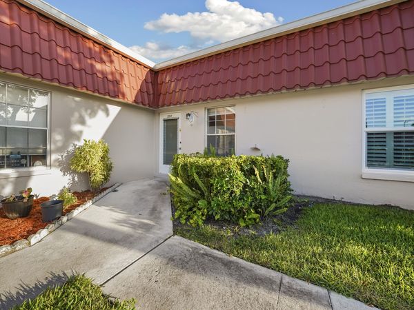 270 CAPE COD Circle, Unit B, Lake Worth, FL 33467