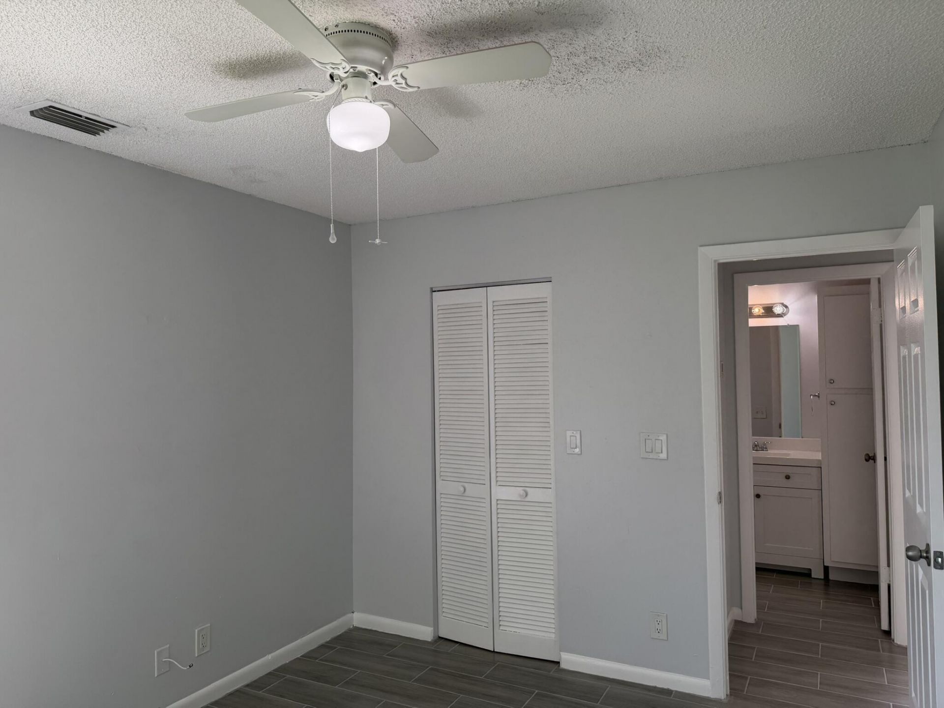 1501 Waterview Circle, Palm Springs, FL 33461 Photo