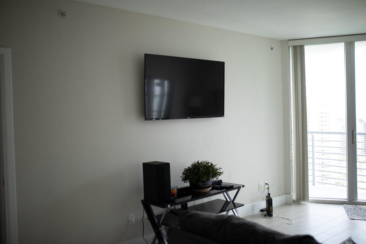 325 S Biscayne Boulevard, Unit 2617, Miami, FL 33131 Photo