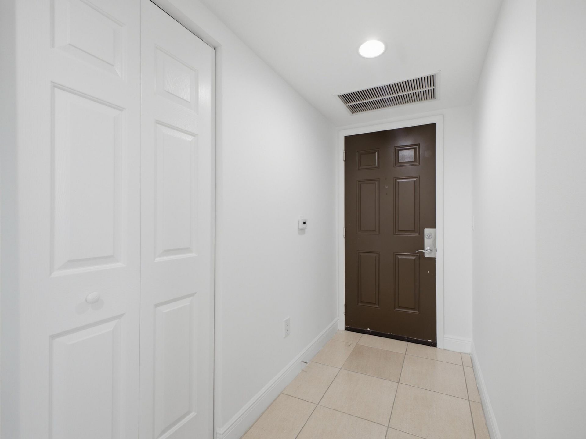 610 Clematis Street, Unit 614, West Palm Beach, FL 33401 Photo