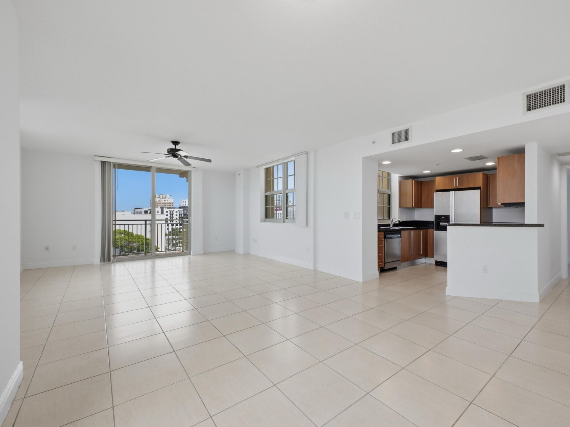 610 Clematis Street, Unit 614, West Palm Beach, FL 33401 Photo