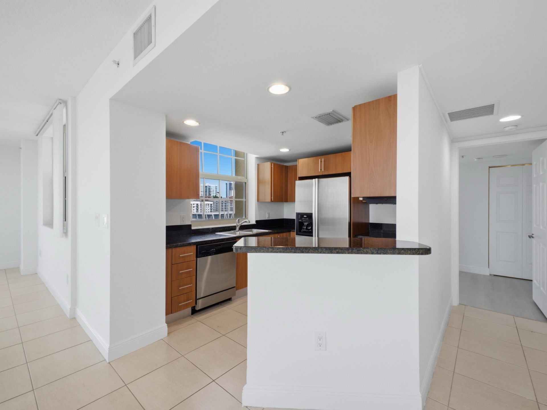610 Clematis Street, Unit 614, West Palm Beach, FL 33401 Photo