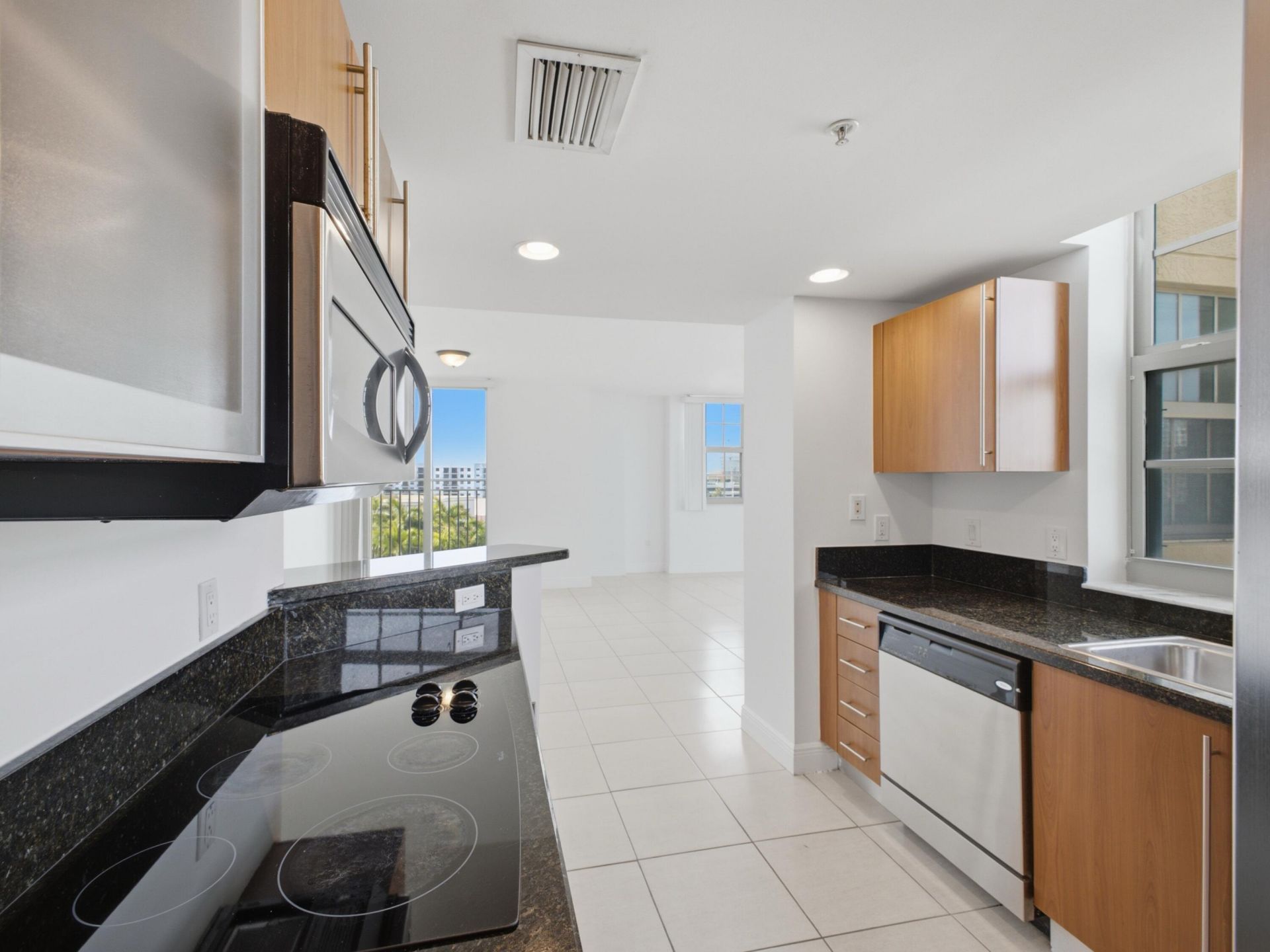 610 Clematis Street, Unit 614, West Palm Beach, FL 33401 Photo