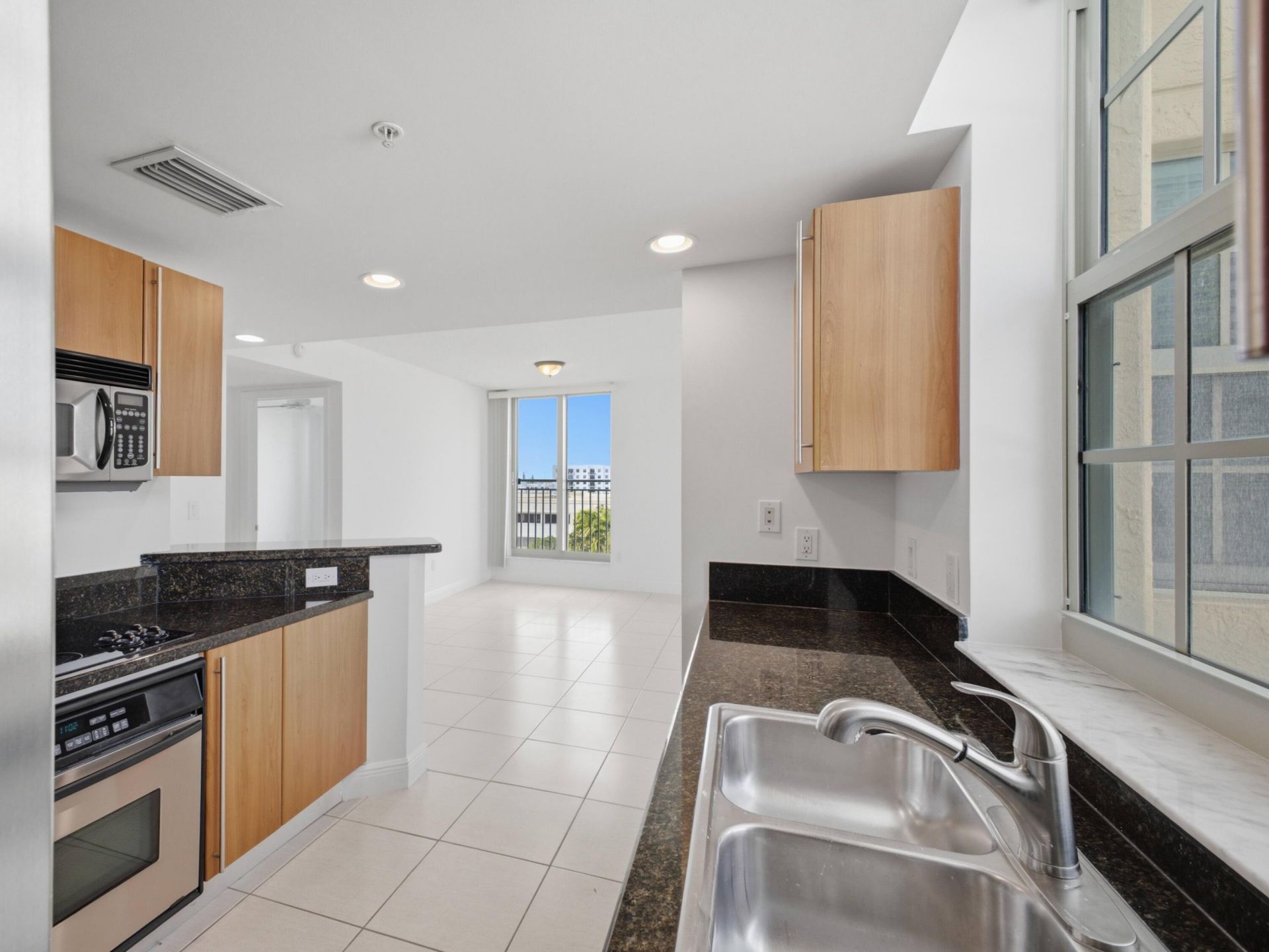610 Clematis Street, Unit 614, West Palm Beach, FL 33401 Photo
