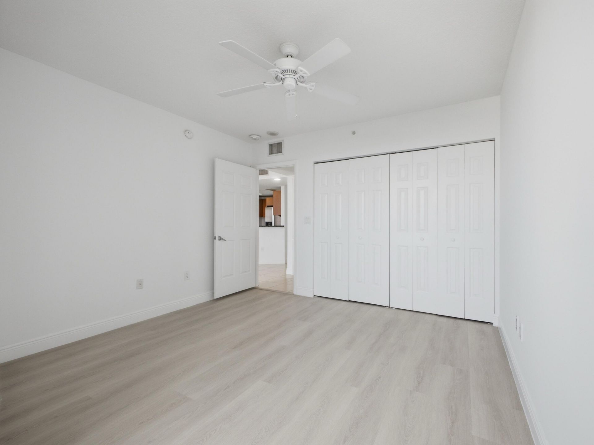 610 Clematis Street, Unit 614, West Palm Beach, FL 33401 Photo