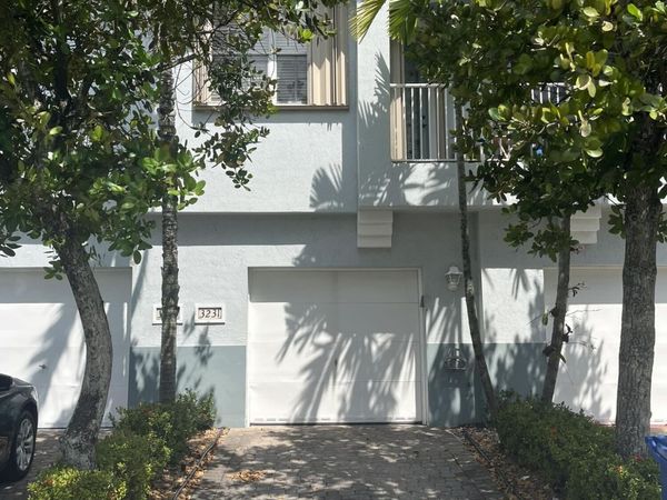 3231 LAUREL RIDGE Circle, Riviera Beach, FL 33404