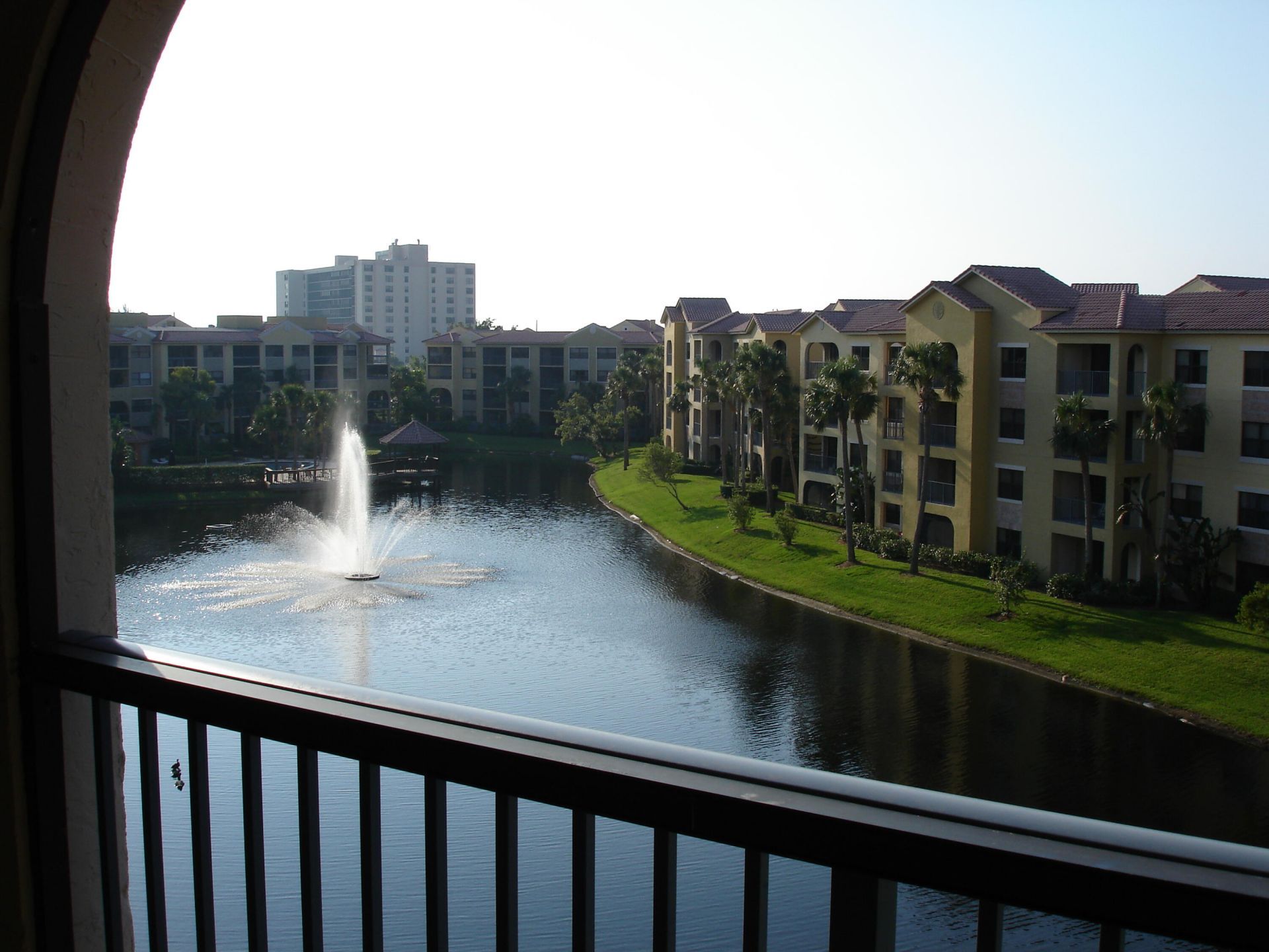 200 Uno Lago Drive, Unit 405, Juno Beach, FL 33408 Photo