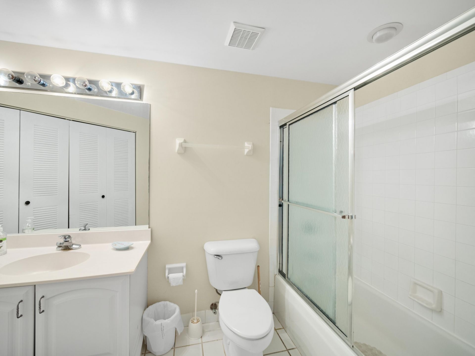 200 Uno Lago Drive, Unit 405, Juno Beach, FL 33408 Photo