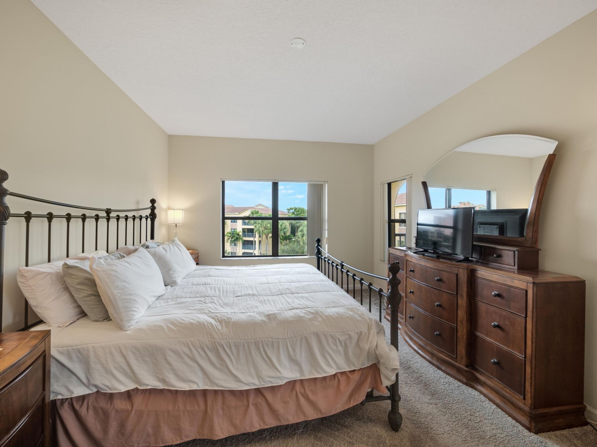 200 Uno Lago Drive, Unit 405, Juno Beach, FL 33408 Photo