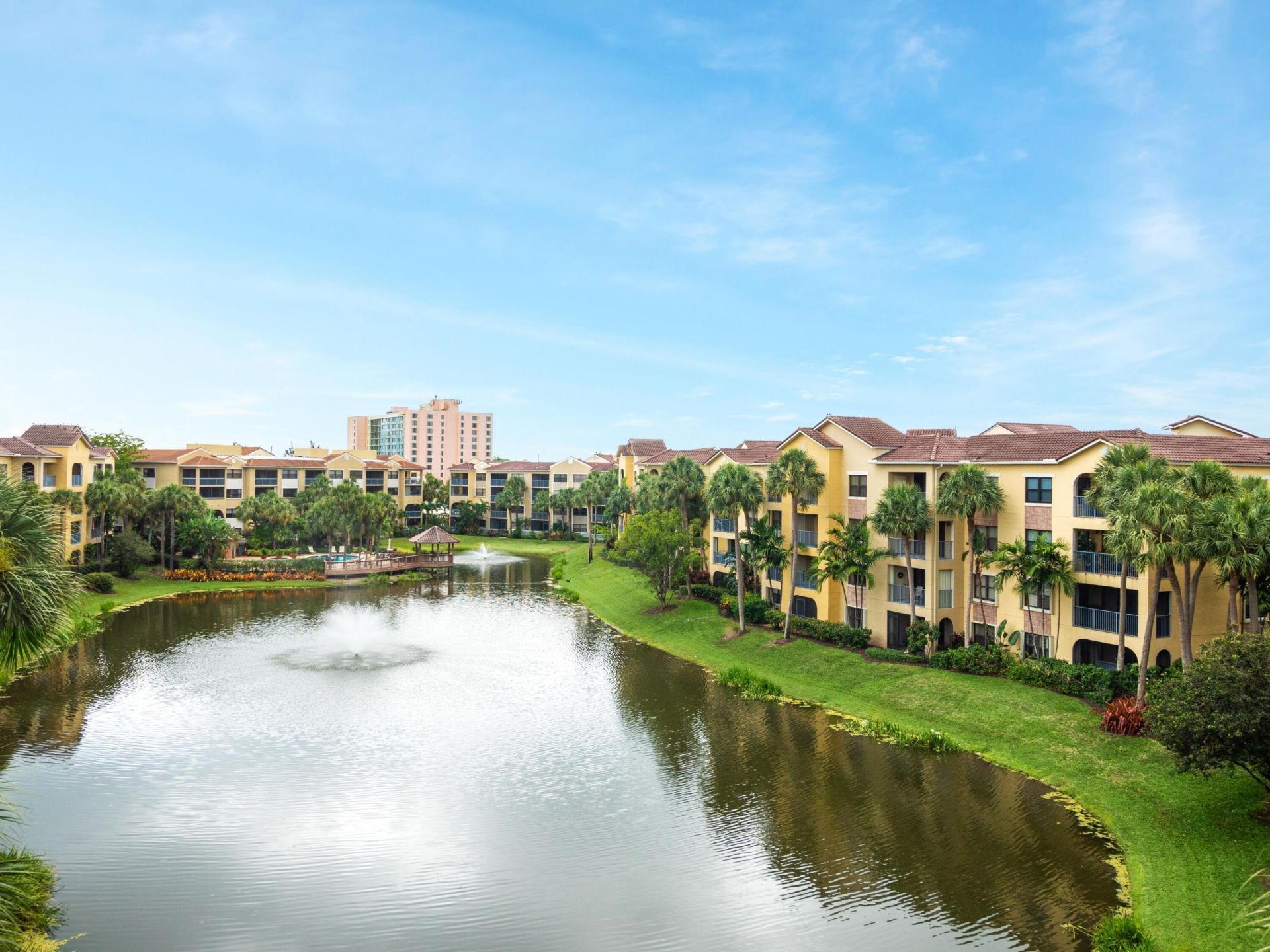200 Uno Lago Drive, Unit 405, Juno Beach, FL 33408 Photo