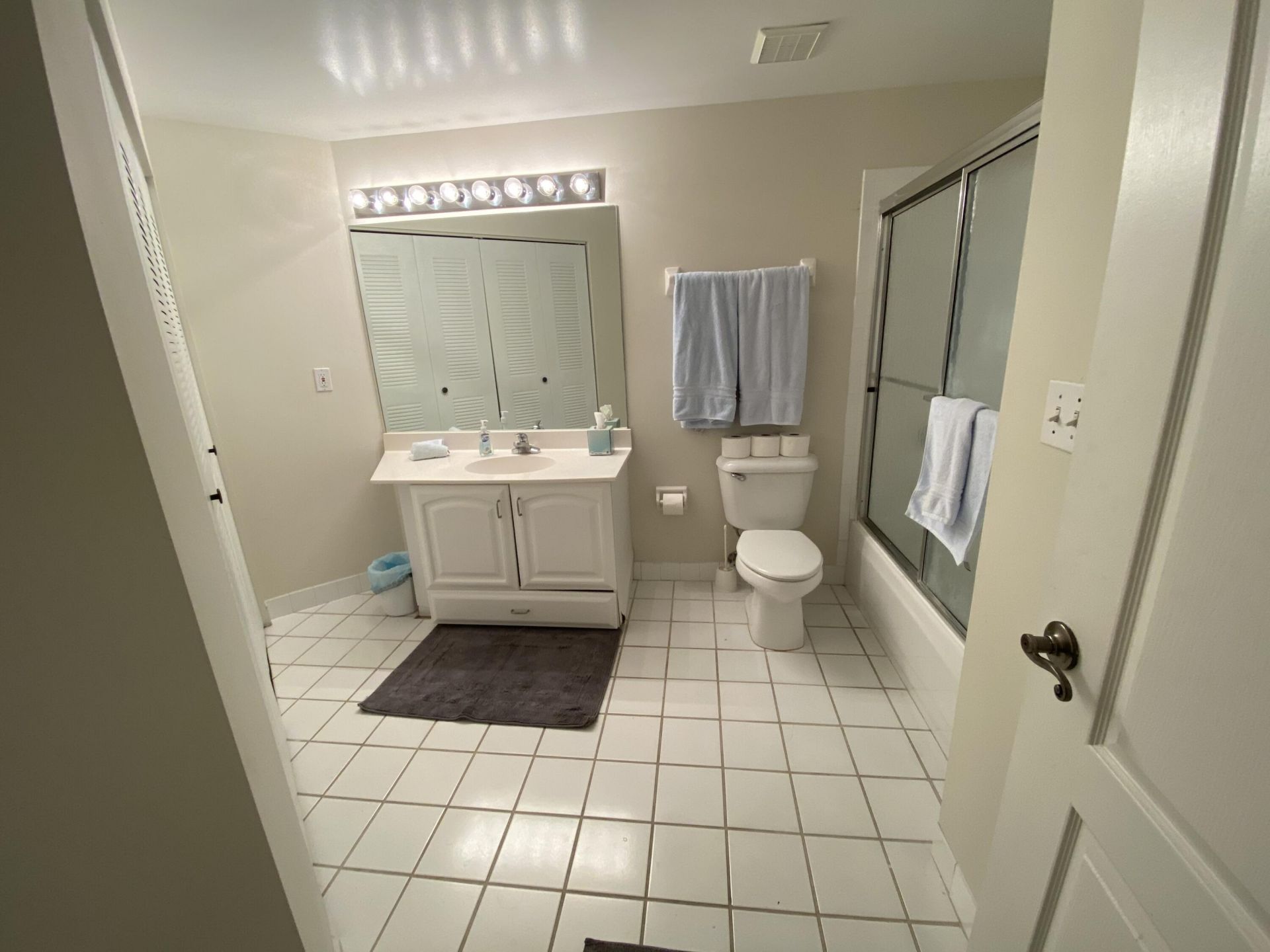 200 Uno Lago Drive, Unit 405, Juno Beach, FL 33408 Photo