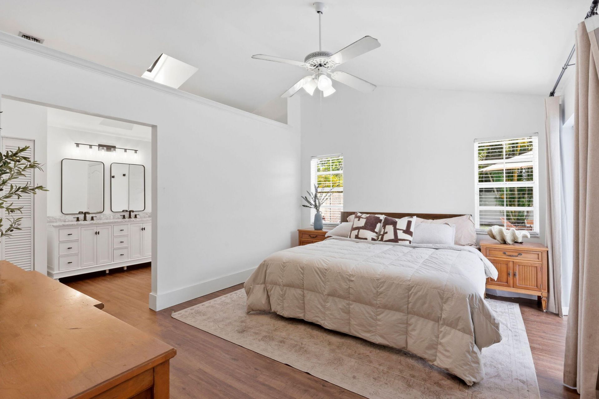 944 Dickens Place, West Palm Beach, FL 33411 Photo