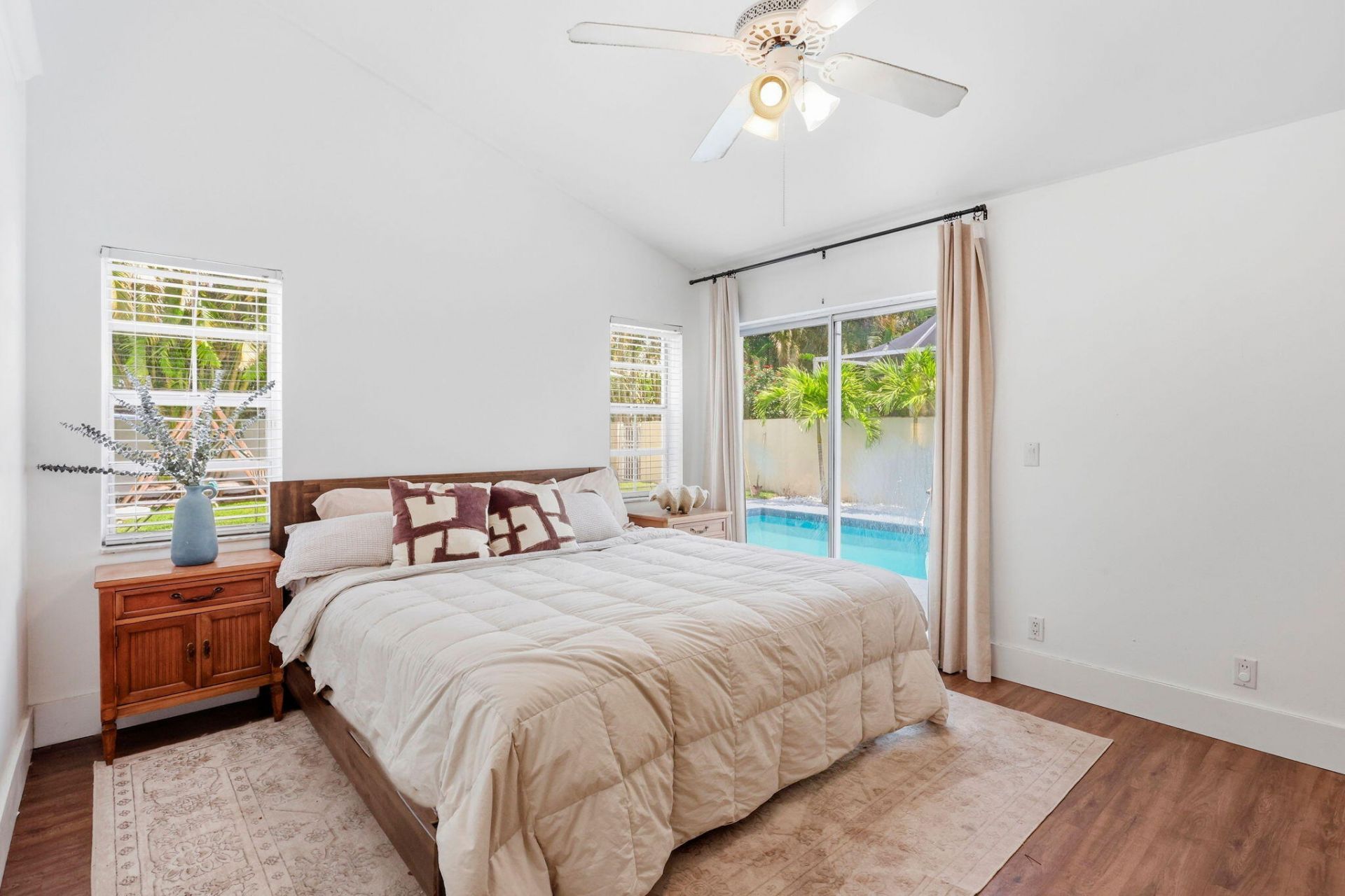 944 Dickens Place, West Palm Beach, FL 33411 Photo