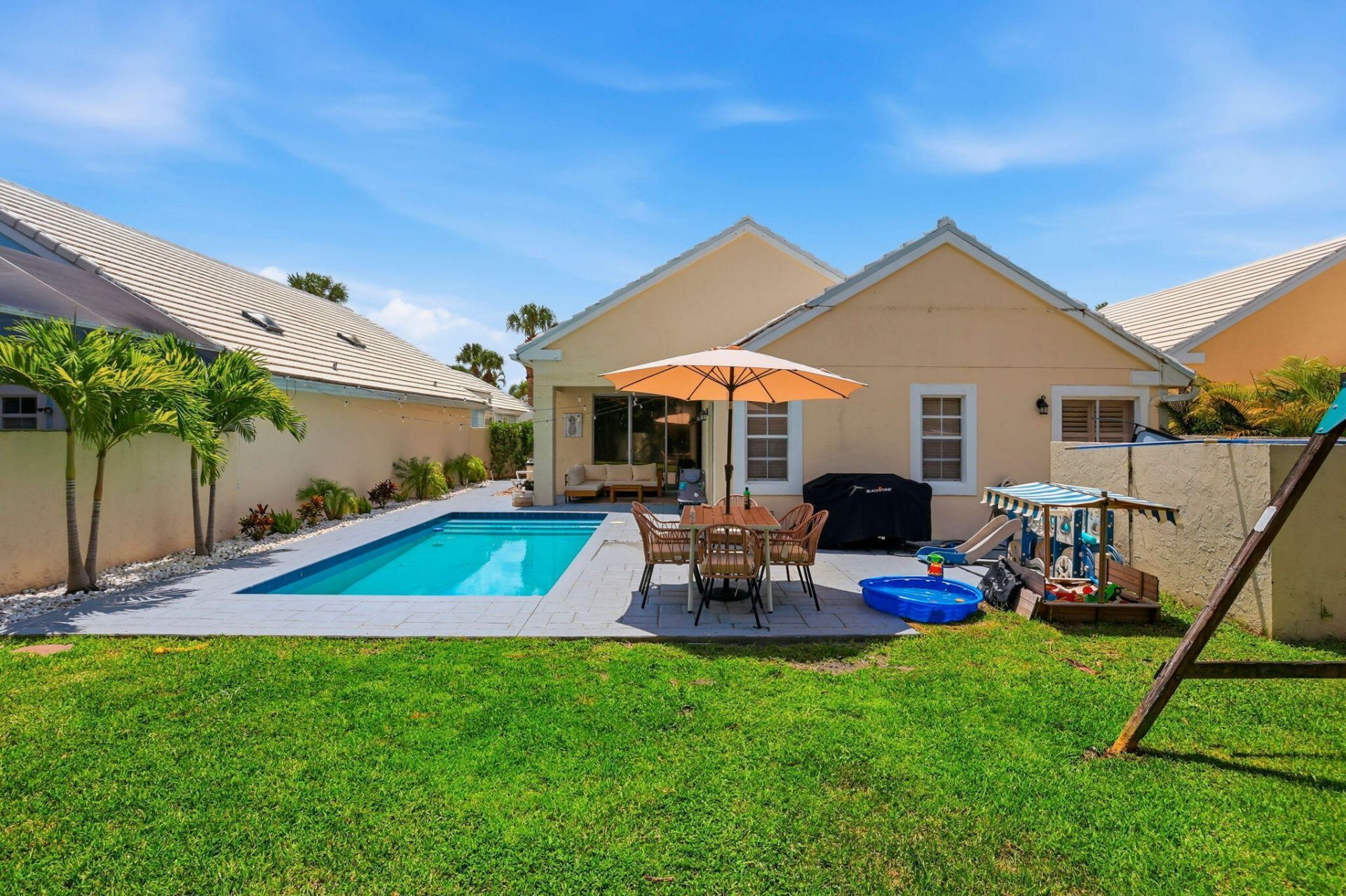 944 Dickens Place, West Palm Beach, FL 33411 Photo