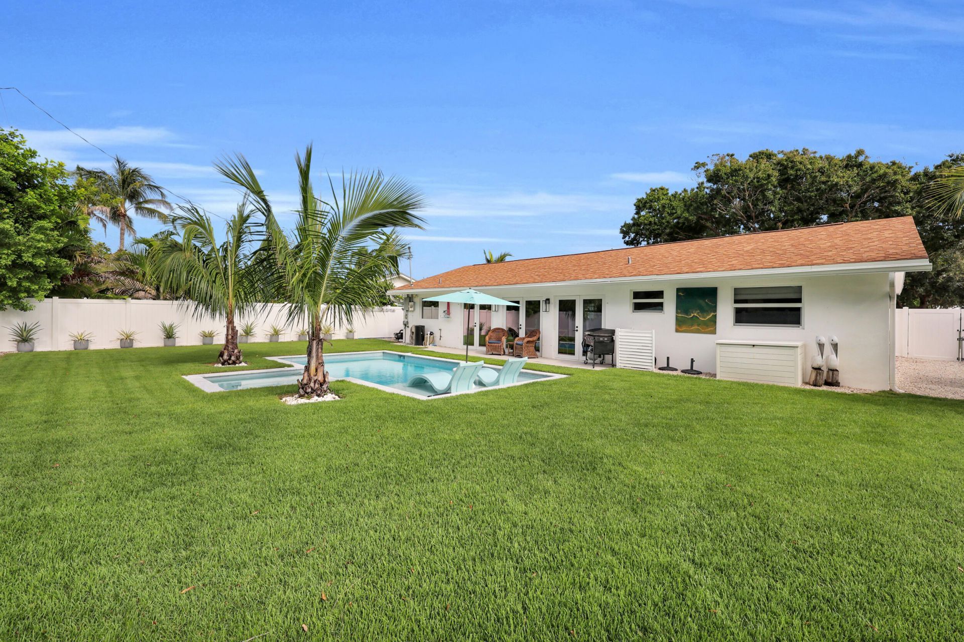 8 Windsor Road W, Jupiter, FL 33469 Photo