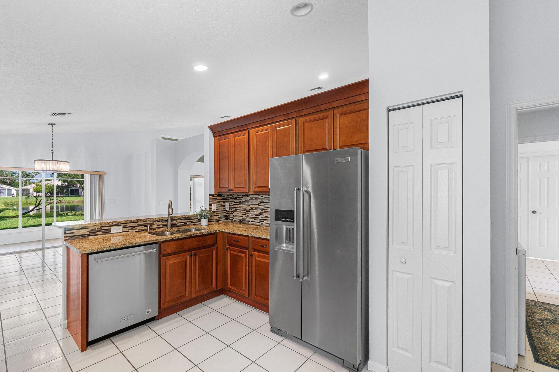 5737 Royal Club Drive, Boynton Beach, FL 33437 Photo