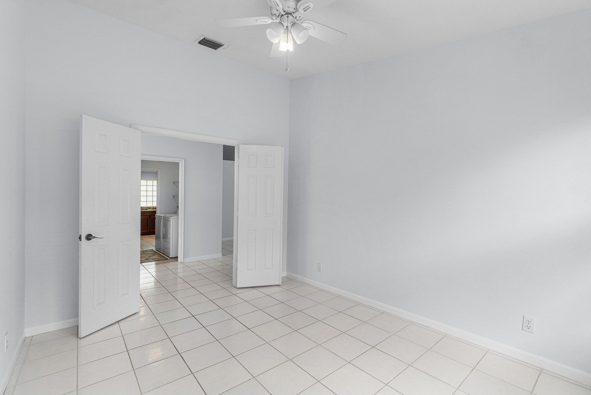 5737 Royal Club Drive, Boynton Beach, FL 33437 Photo