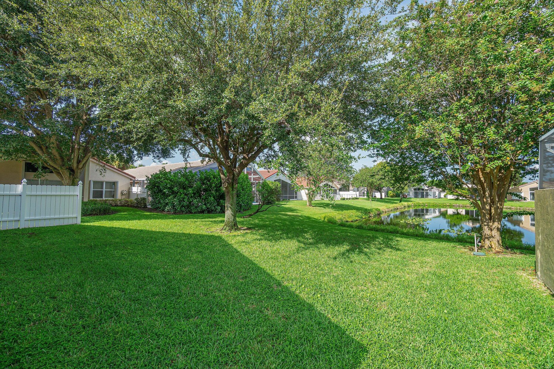 5737 Royal Club Drive, Boynton Beach, FL 33437 Photo