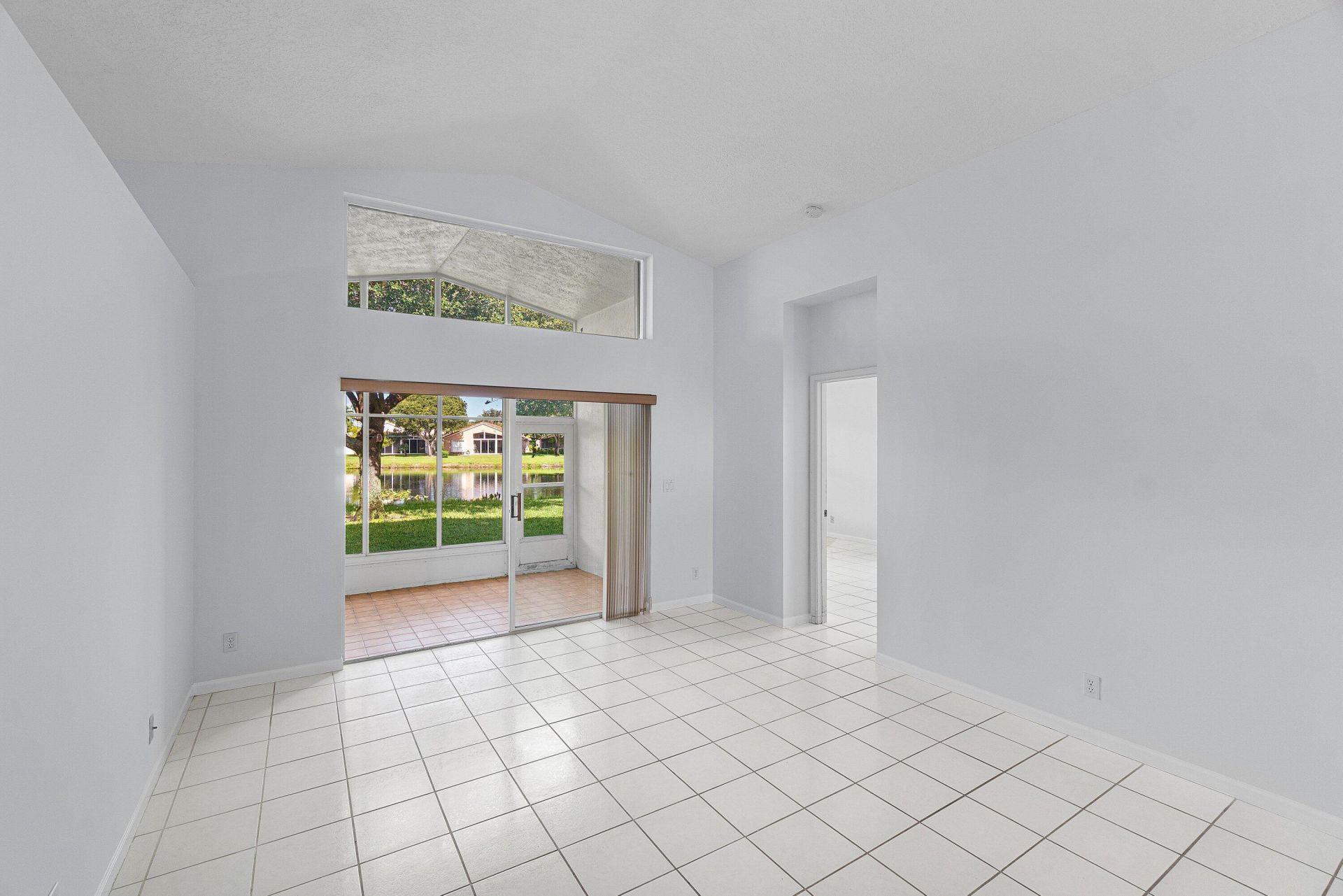 5737 Royal Club Drive, Boynton Beach, FL 33437 Photo